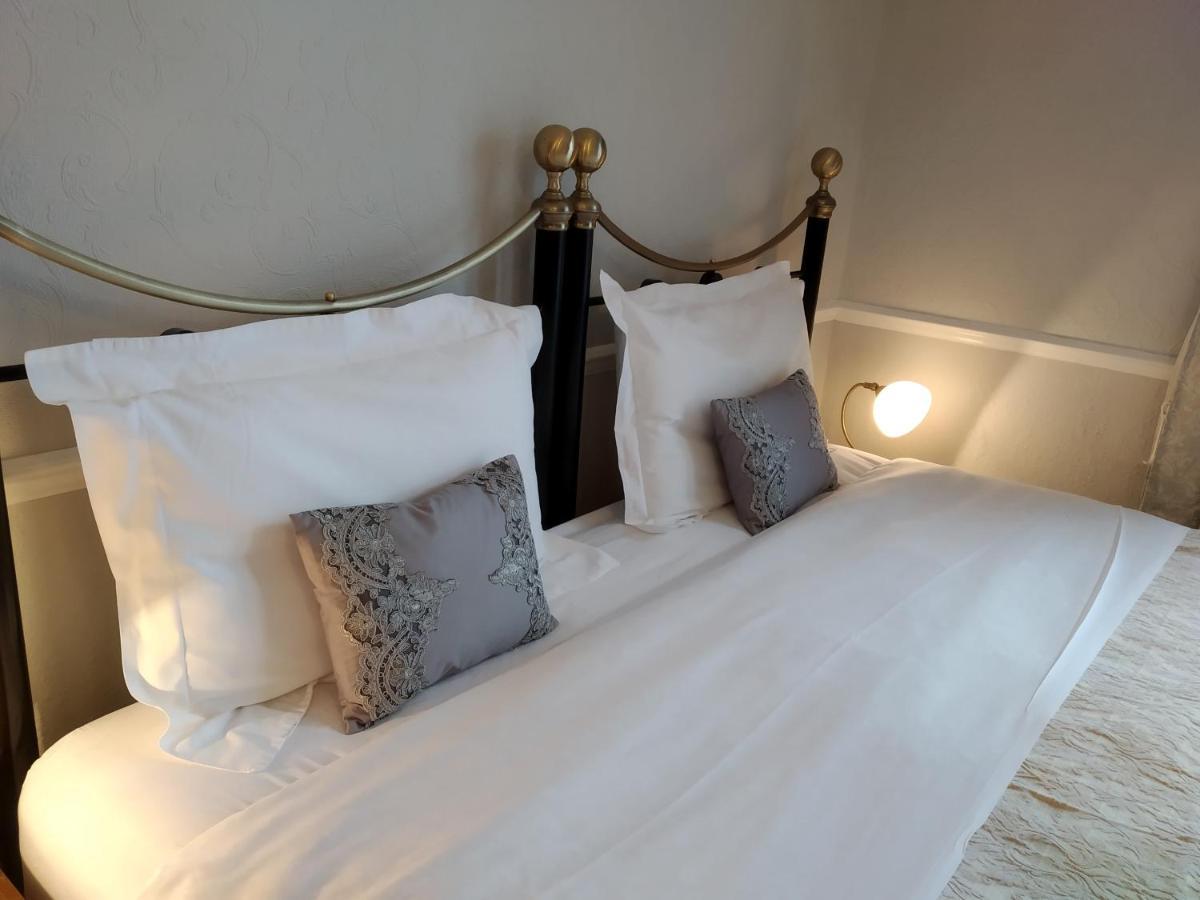 Anton Guest House Bed and Breakfast Shrewsbury Exterior foto